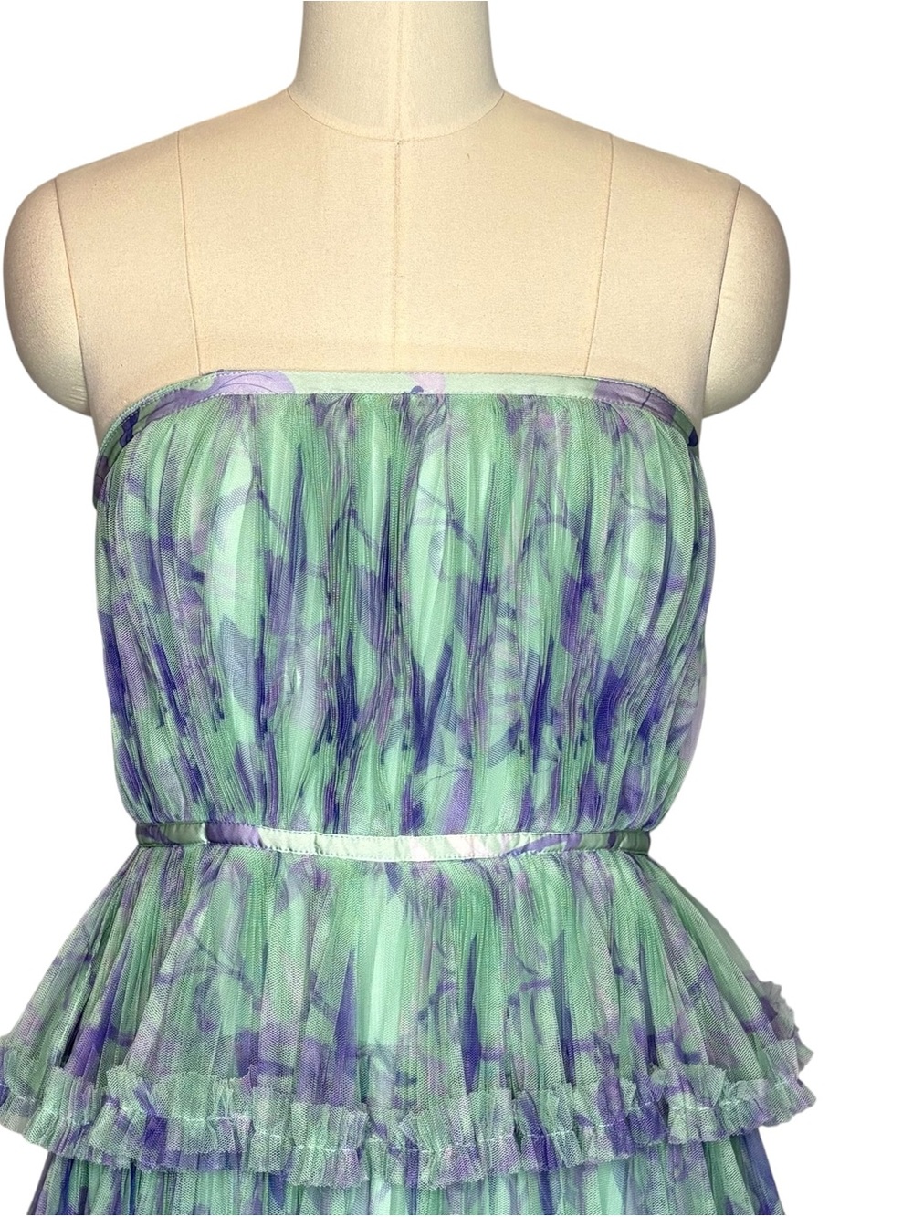 Hutch Giada Floral Strapless Tiered Gown | Size 2 - Picture 6 of 10
